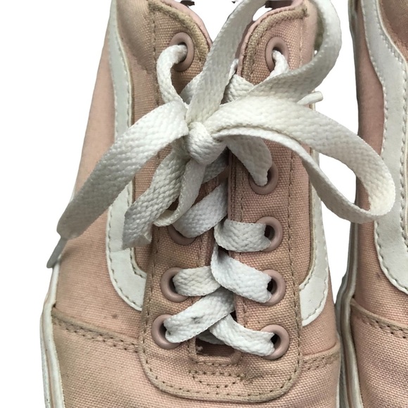 VANS ‘Off the Wall’ Pink low Sneakers - Picture 2 of 12
